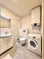 LV Central Apartment-Free Parking