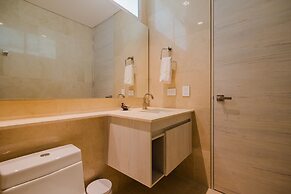 2BR 5 Guests Private Balcony and Shared Pool