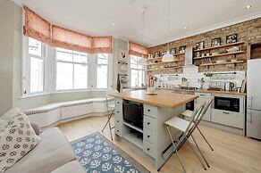 Stunning 2-bedroom Flat in Fulham