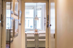 Stunning 2-bedroom Flat in Fulham