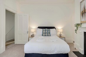 Modern 2 bed Flat - Hammersmith Grove