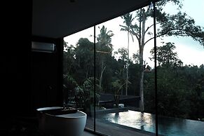 The Ruler Bali