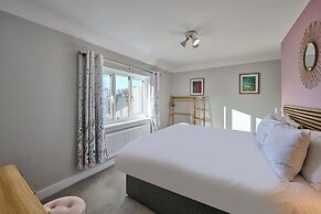 Host Stay Roundwood House