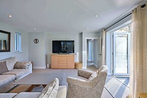 Host Stay Roundwood House