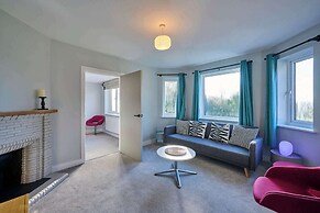 Host Stay Roundwood House