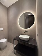 LEOPOLDO SUITES
