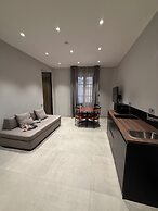 LEOPOLDO SUITES