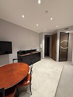 LEOPOLDO SUITES