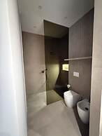 LEOPOLDO SUITES