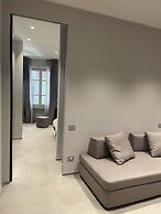 LEOPOLDO SUITES