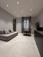 LEOPOLDO SUITES