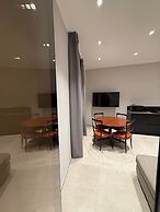 LEOPOLDO SUITES