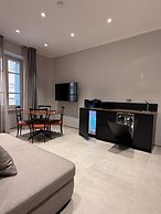 LEOPOLDO SUITES