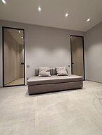 LEOPOLDO SUITES