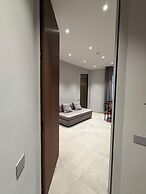 LEOPOLDO SUITES