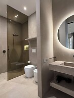 LEOPOLDO SUITES