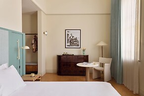 Owston Hotel
