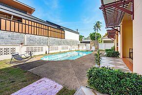 Chernin Apartment Suites, Rawai