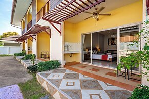 Chernin Apartment Suites, Rawai