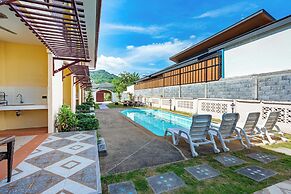 Chernin Apartment Suites, Rawai