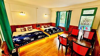 Bawli Treehouse