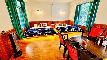 Bawli Treehouse