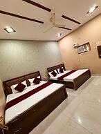 Hotel Raghav Dham