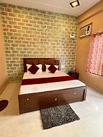 Hotel Raghav Dham
