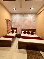 Hotel Raghav Dham