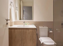 Stylish 1BR in Executive Residence