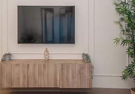Stylish 1BR in Executive Residence