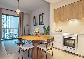 Stylish 1BR in Executive Residence