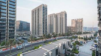 Stylish 1BR in Executive Residence