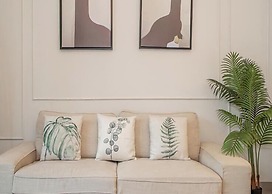 Stylish 1BR in Executive Residence