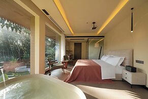Three-Colored Cloud River Resort VILLA