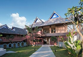 Three-Colored Cloud River Resort VILLA