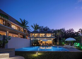 Three-Colored Cloud River Resort VILLA