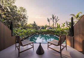 Three-Colored Cloud River Resort VILLA