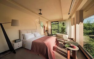 Three-Colored Cloud River Resort VILLA