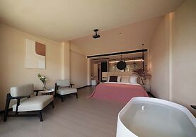 Three-Colored Cloud River Resort VILLA