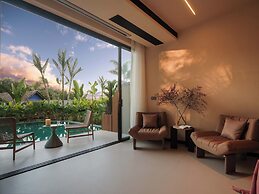 Three-Colored Cloud River Resort VILLA