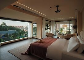 Three-Colored Cloud River Resort VILLA