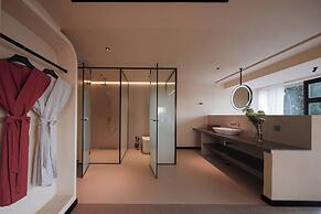Three-Colored Cloud River Resort VILLA
