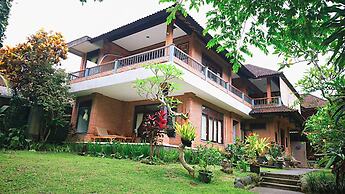 Indraprasta Guest House Ubud