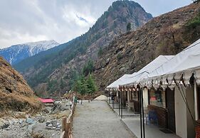 Kasol Heights A Leisure Resort