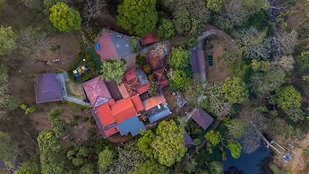 Hill Valley Farm House