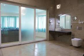 Eeleem Resorts & Spa