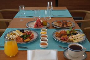 MAVİSU KEFALOS HOTEL