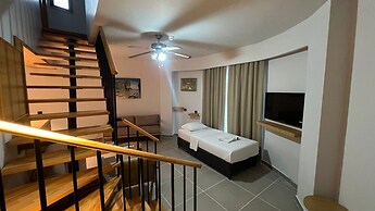 MAVİSU KEFALOS HOTEL