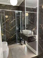 Turin Central Apartment